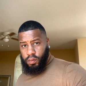 Meet your Posher, Derrick